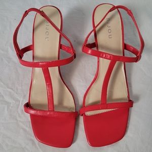 Red T-Strap Sandal,  Kitten heel, Sz 8.5